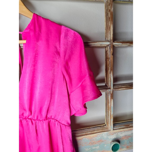 Show Me Your Mumu Hot Pink Dulce Tiered Deep V Mini Size Large - Picture 10 of 16